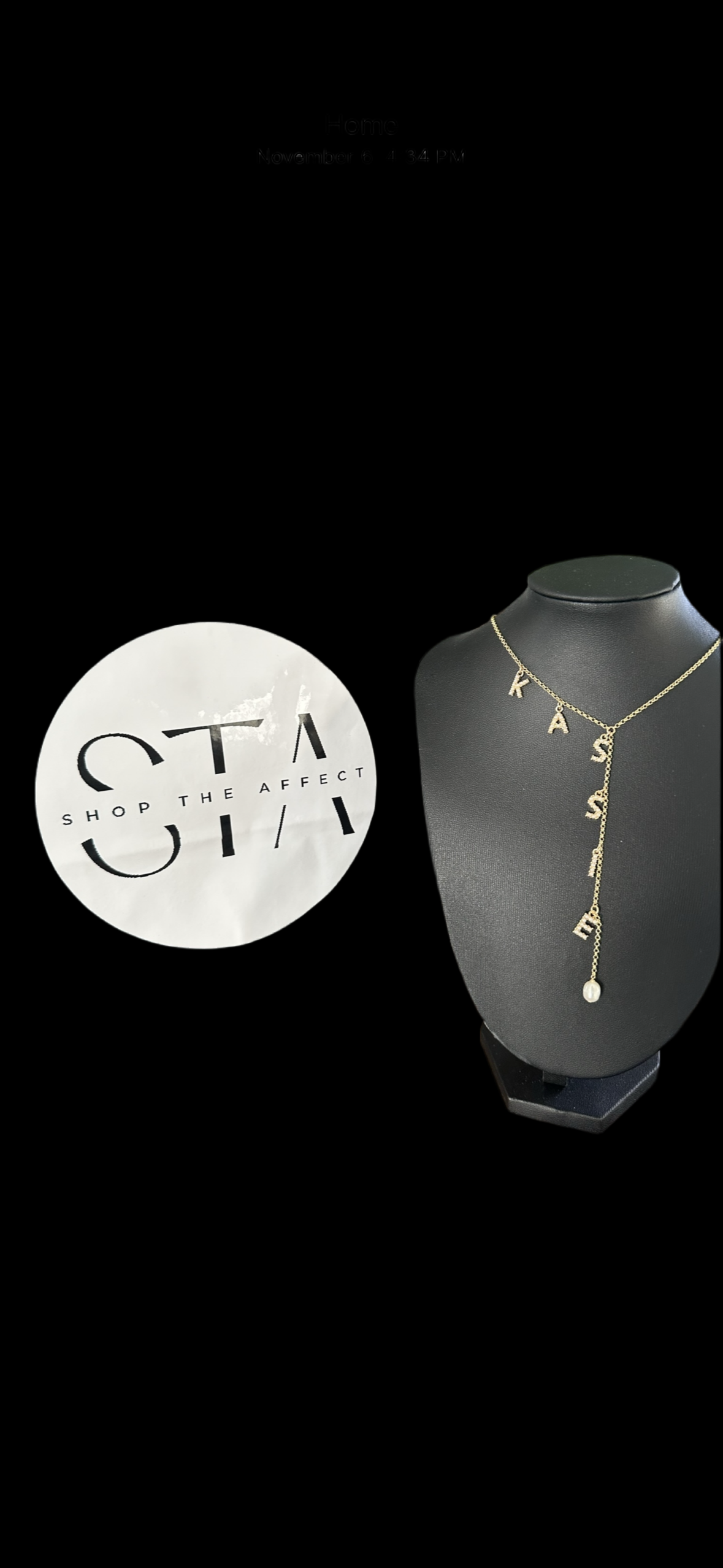 MOM Necklace