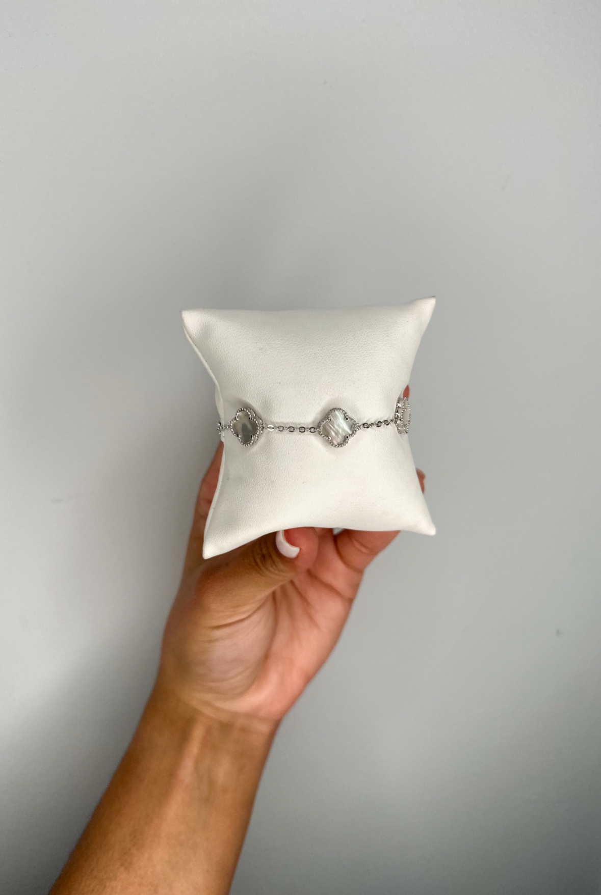 Clover Pearl Bracelets