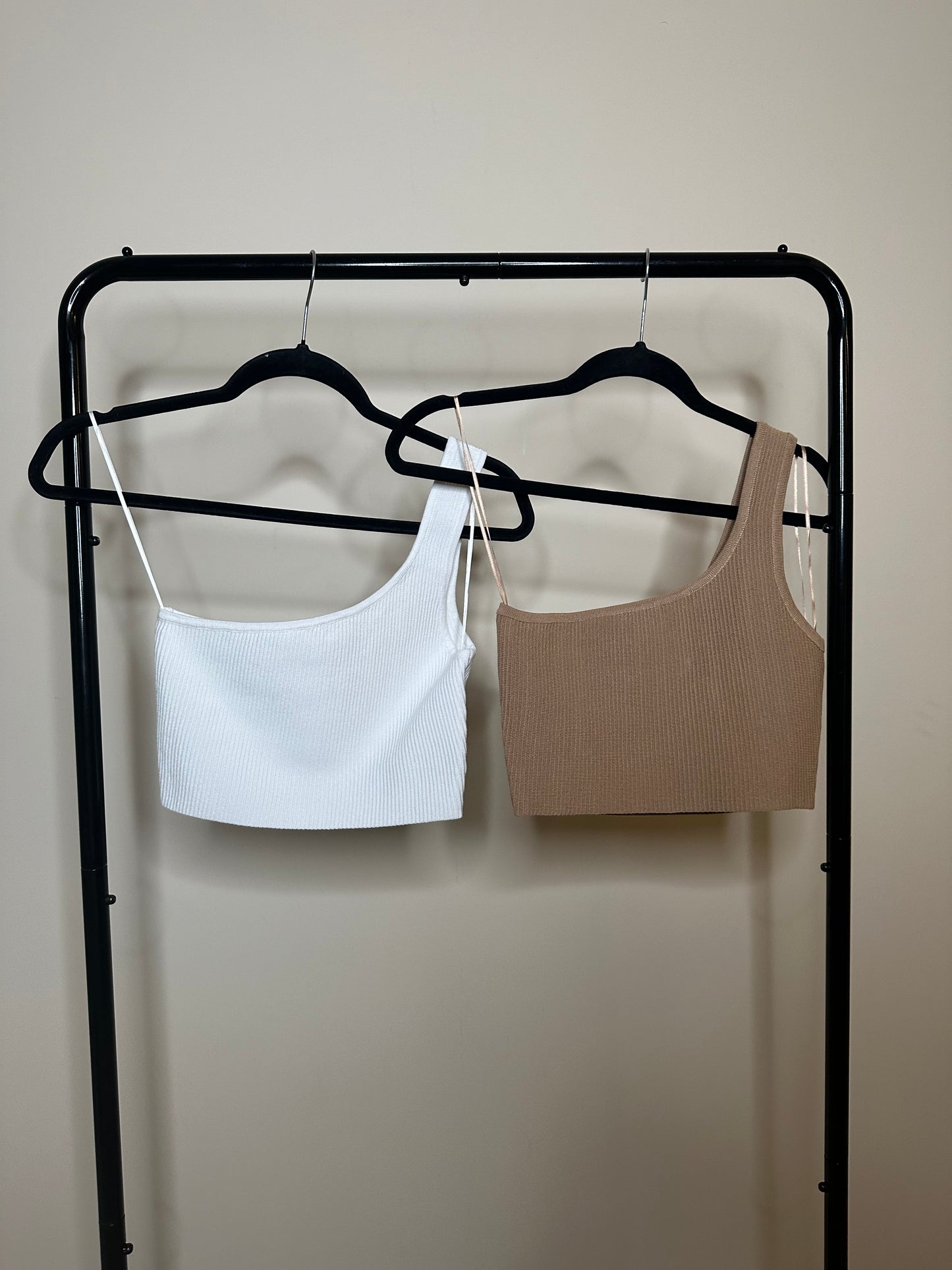 Ribbed Side Crop Top