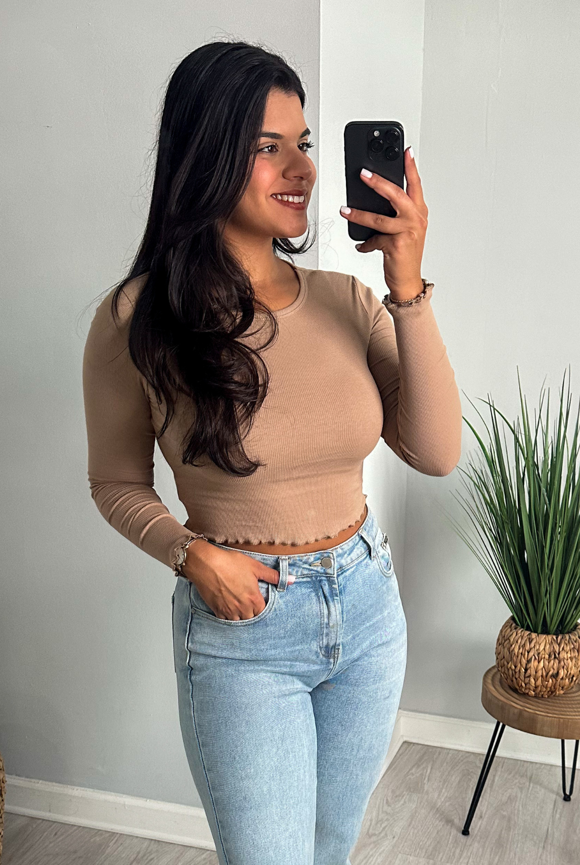 Demi Basic Top